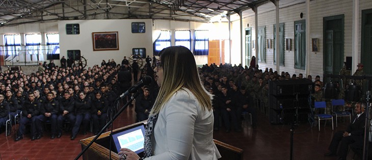 Exitosa Charla de Educación Financiera realiza Somnaval en la Escuela de Grumetes de la Isla Quiriquina.